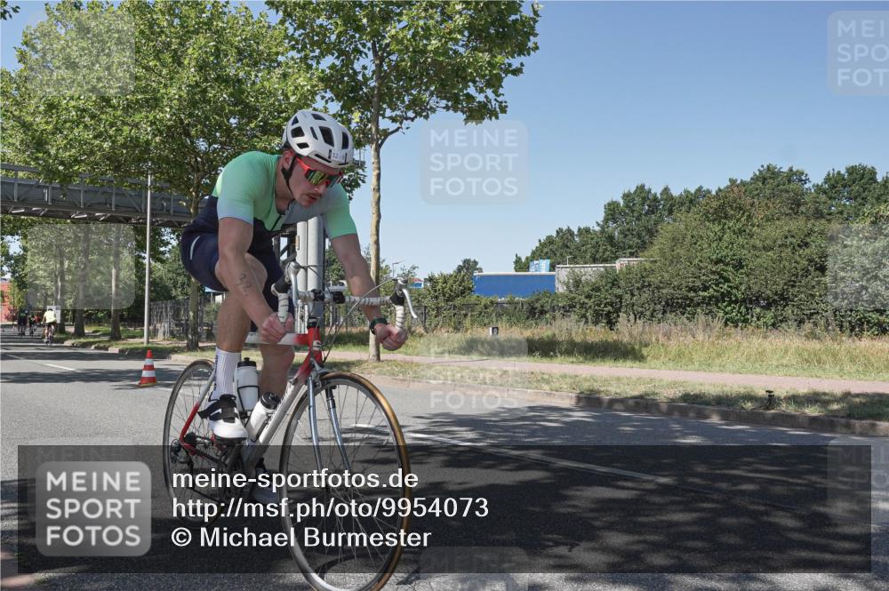 09.08.2026 - GEWOBA Citytriathlon Bremen Michael Burmester http://msf.ph/oto/9954073 09.08.2026 14:26:24 Radfahren 32, 51, 176, 366, 459, 497 meine-sportfotos.de
