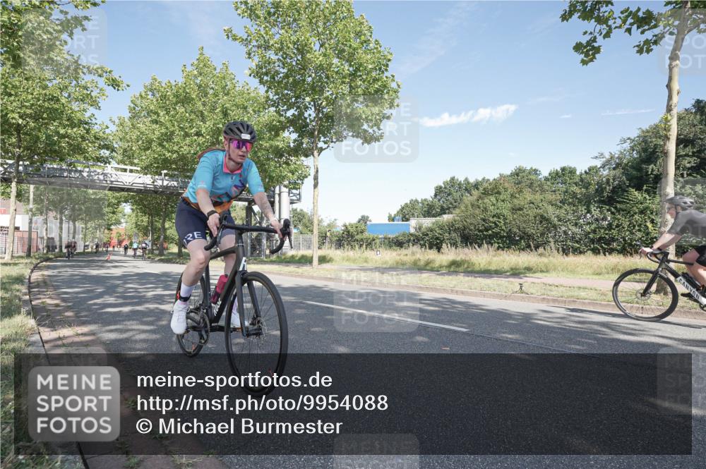 09.08.2026 - GEWOBA Citytriathlon Bremen Michael Burmester http://msf.ph/oto/9954088 09.08.2026 10:55:08 Radfahren 37, 53, 169, 187, 201, 207, 303, 390, 471, 476, 513, 530 meine-sportfotos.de