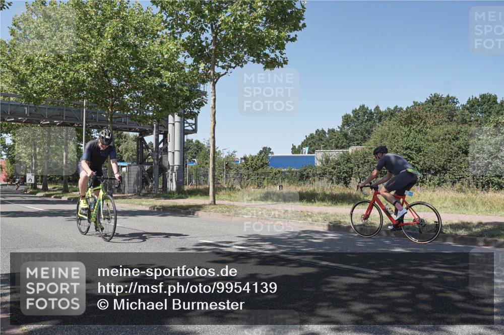 09.08.2026 - GEWOBA Citytriathlon Bremen Michael Burmester http://msf.ph/oto/9954139 09.08.2026 14:27:57 Radfahren 67, 177, 251, 331, 443, 444 meine-sportfotos.de