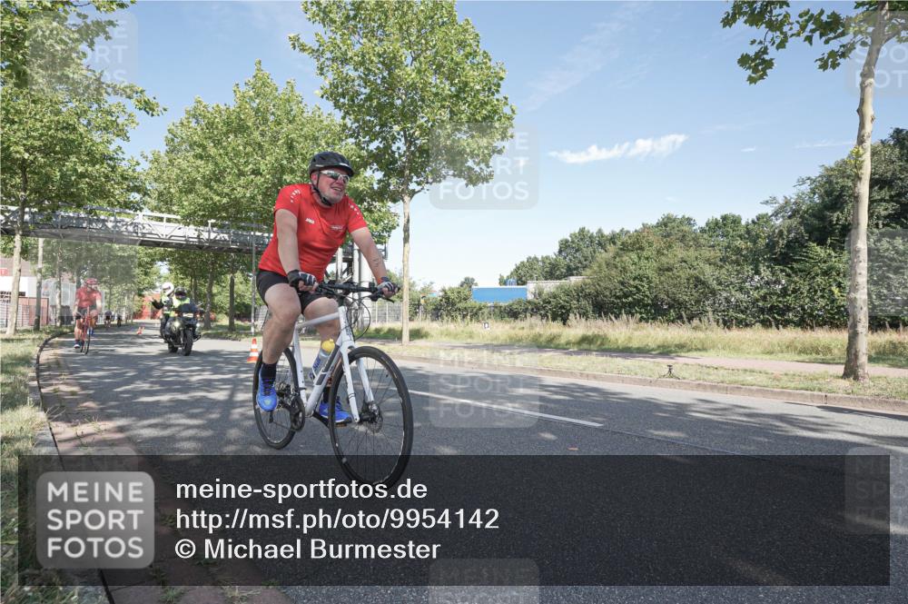09.08.2026 - GEWOBA Citytriathlon Bremen Michael Burmester http://msf.ph/oto/9954142 09.08.2026 10:56:00 Radfahren 31, 41, 89, 93, 109, 155, 157, 211, 487, 491 meine-sportfotos.de