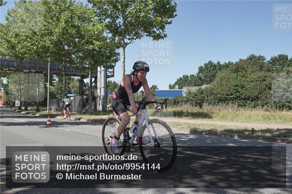 09.08.2026 - GEWOBA Citytriathlon Bremen Michael Burmester http://msf.ph/oto/9954144 09.08.2026 14:27:59 Radfahren 67, 177, 251, 331, 443, 444 meine-sportfotos.de