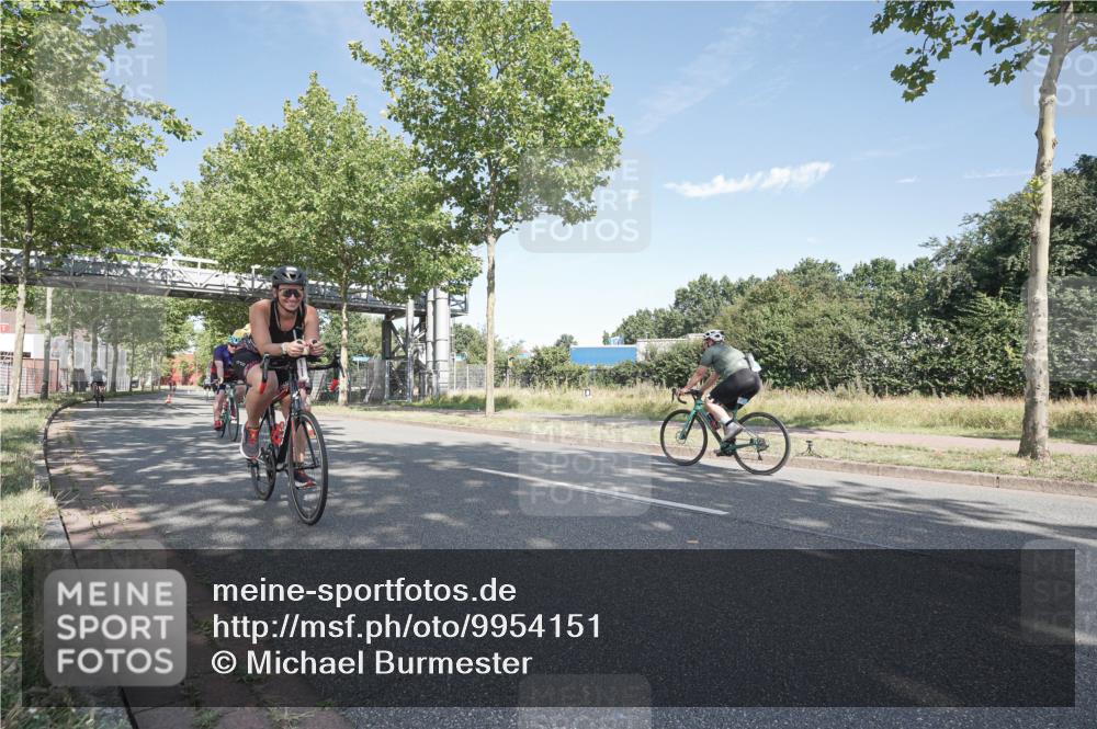 09.08.2026 - GEWOBA Citytriathlon Bremen Michael Burmester http://msf.ph/oto/9954151 09.08.2026 10:56:04 Radfahren 41, 89, 109, 155, 211, 487, 491 meine-sportfotos.de