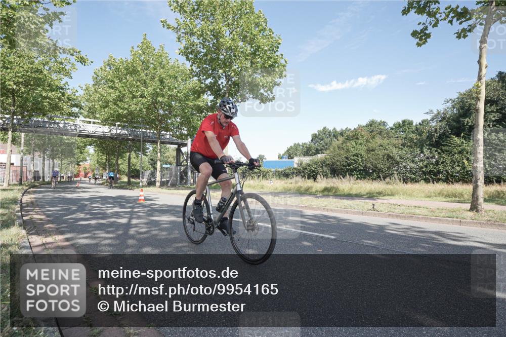 09.08.2026 - GEWOBA Citytriathlon Bremen Michael Burmester http://msf.ph/oto/9954165 09.08.2026 10:56:15 Radfahren 55, 61, 67, 89, 109, 163 meine-sportfotos.de