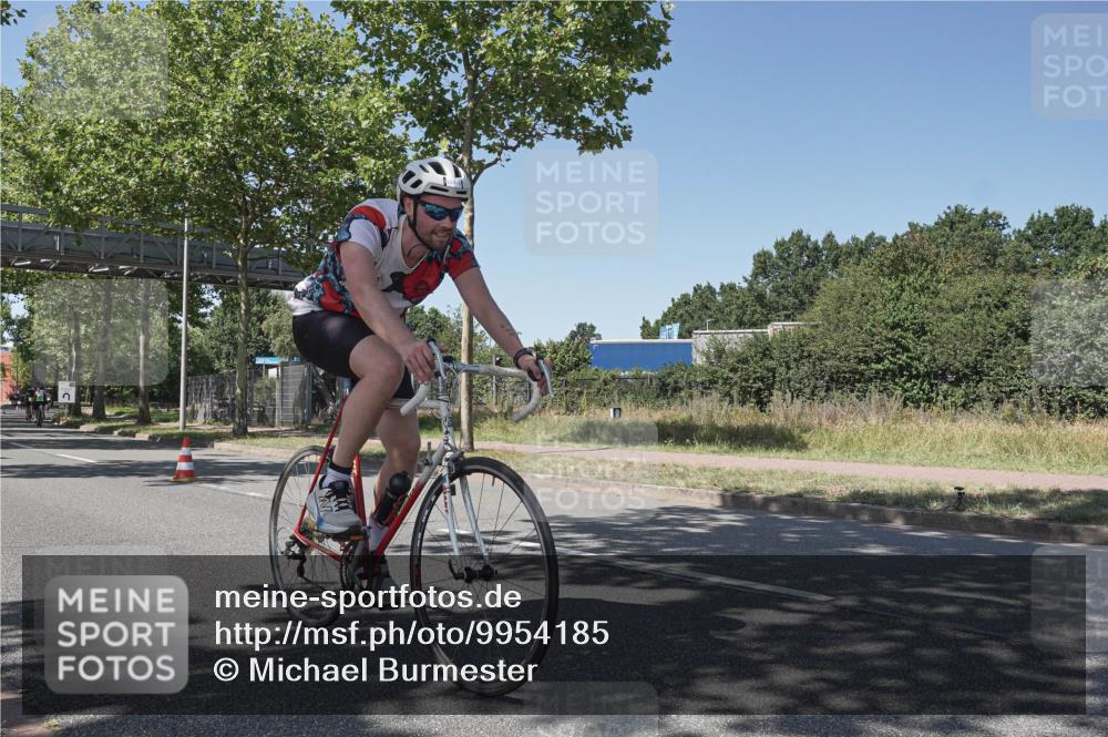 09.08.2026 - GEWOBA Citytriathlon Bremen Michael Burmester http://msf.ph/oto/9954185 09.08.2026 14:28:24 Radfahren 41, 85, 100, 113, 119, 168 meine-sportfotos.de