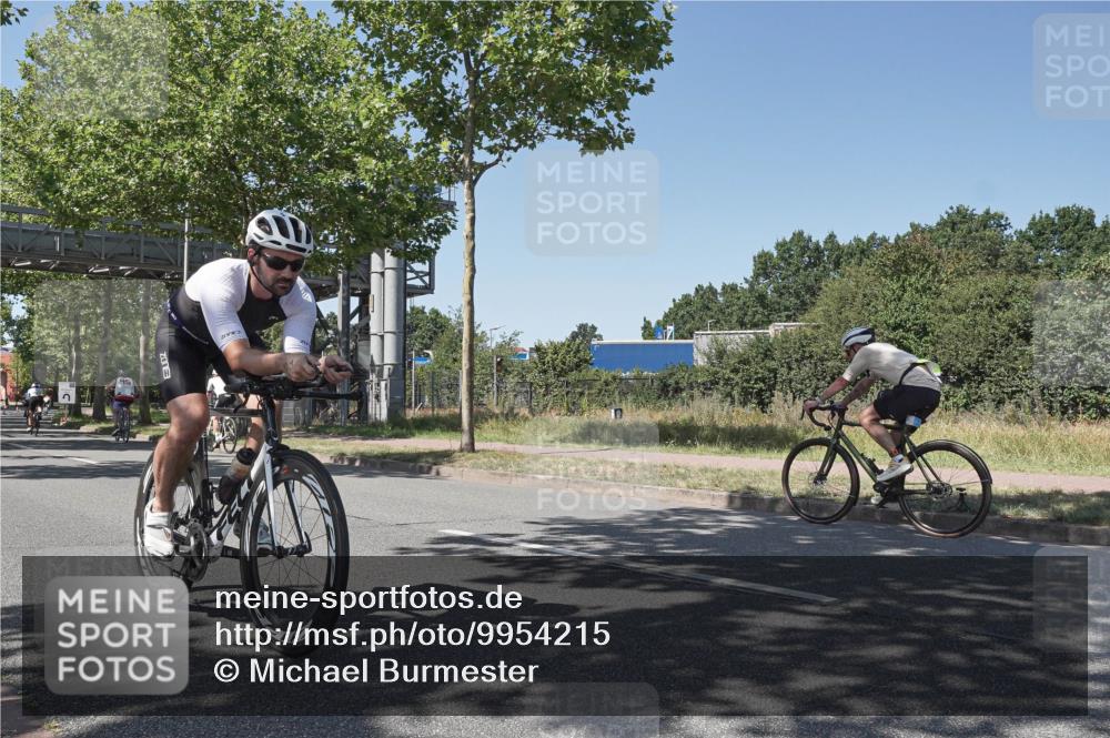 09.08.2026 - GEWOBA Citytriathlon Bremen Michael Burmester http://msf.ph/oto/9954215 09.08.2026 14:28:57 Radfahren 13, 33, 46, 50, 68, 71, 84, 97, 109, 114, 117, 124, 129, 150, 162, 350, 498 meine-sportfotos.de