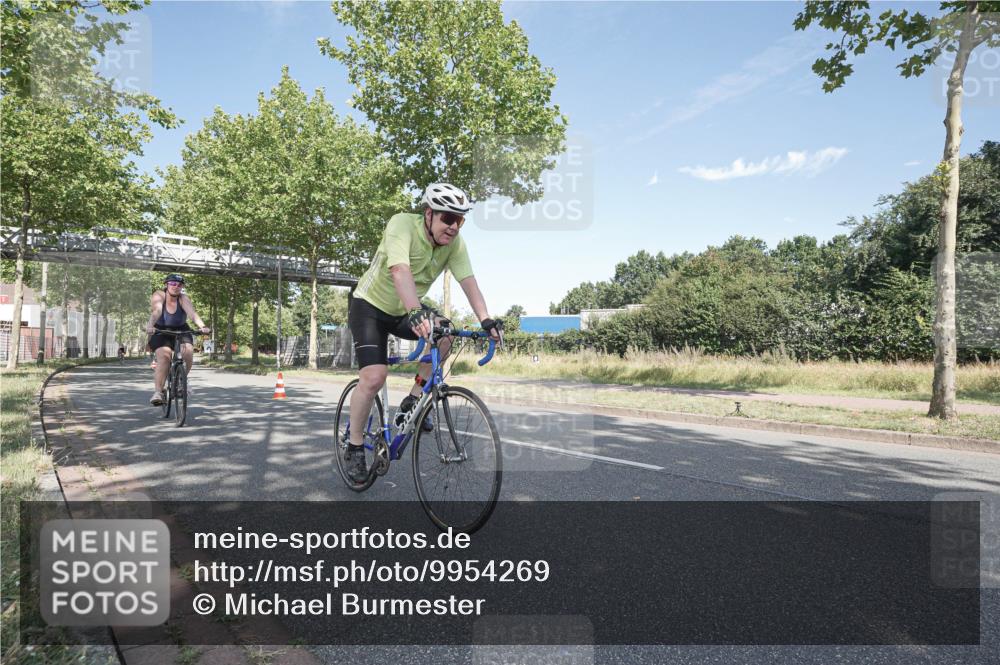 09.08.2026 - GEWOBA Citytriathlon Bremen Michael Burmester http://msf.ph/oto/9954269 09.08.2026 10:59:13 Radfahren 5, 115, 245, 429, 466, 499 meine-sportfotos.de