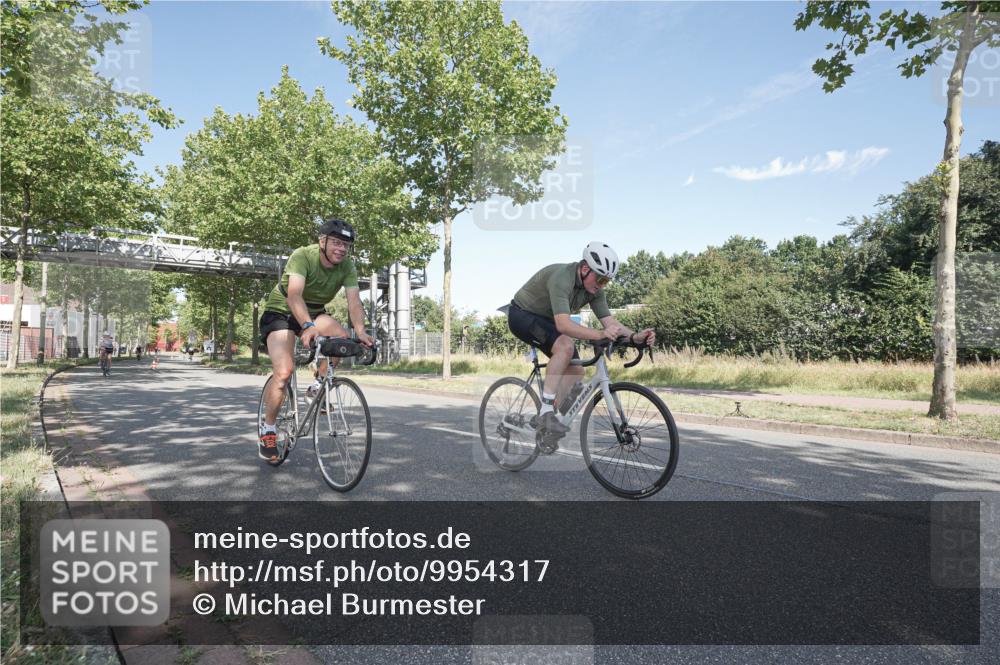09.08.2026 - GEWOBA Citytriathlon Bremen Michael Burmester http://msf.ph/oto/9954317 09.08.2026 11:00:40 Radfahren 73, 91, 127, 161, 165, 415, 424, 425 meine-sportfotos.de