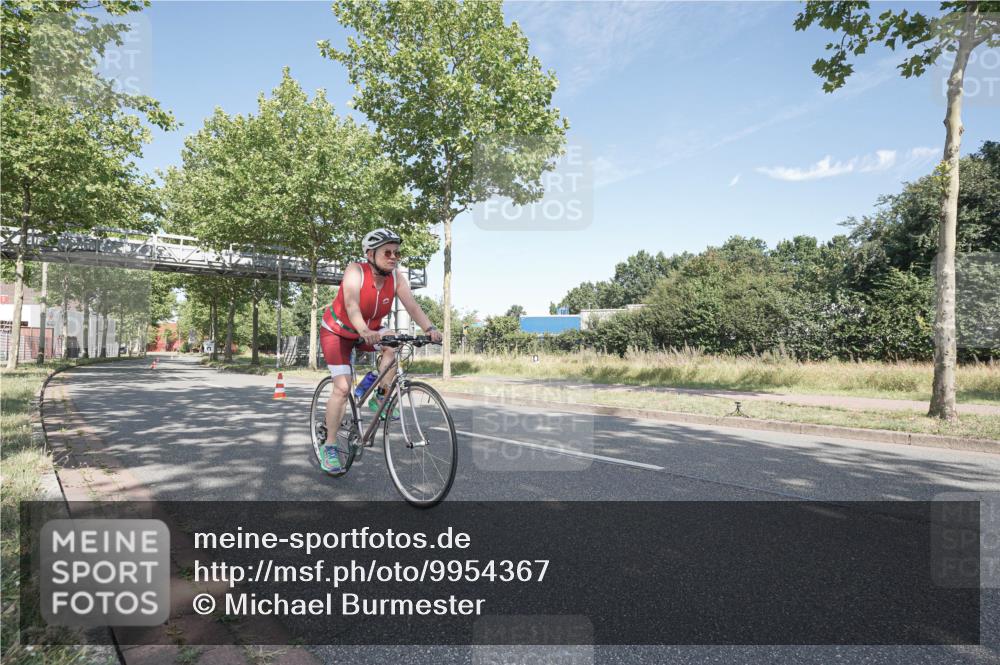 09.08.2026 - GEWOBA Citytriathlon Bremen Michael Burmester http://msf.ph/oto/9954367 09.08.2026 11:02:29 Radfahren 512 meine-sportfotos.de