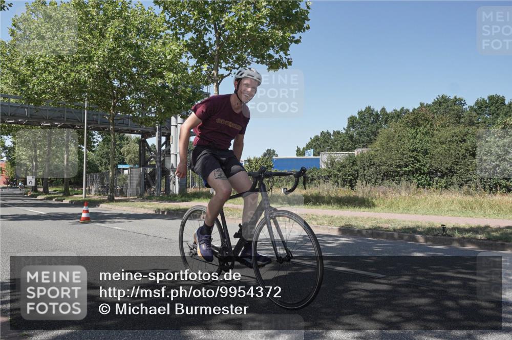 09.08.2026 - GEWOBA Citytriathlon Bremen Michael Burmester http://msf.ph/oto/9954372 09.08.2026 14:31:08 Radfahren 60, 98, 99, 125, 353 meine-sportfotos.de