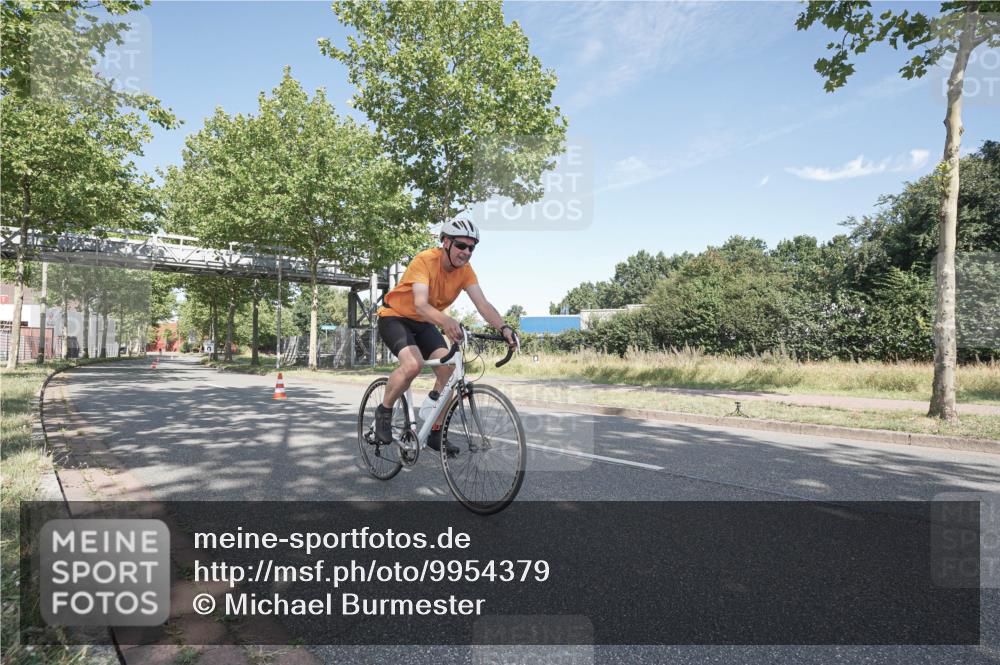 09.08.2026 - GEWOBA Citytriathlon Bremen Michael Burmester http://msf.ph/oto/9954379 09.08.2026 11:03:41 Radfahren 199, 525 meine-sportfotos.de