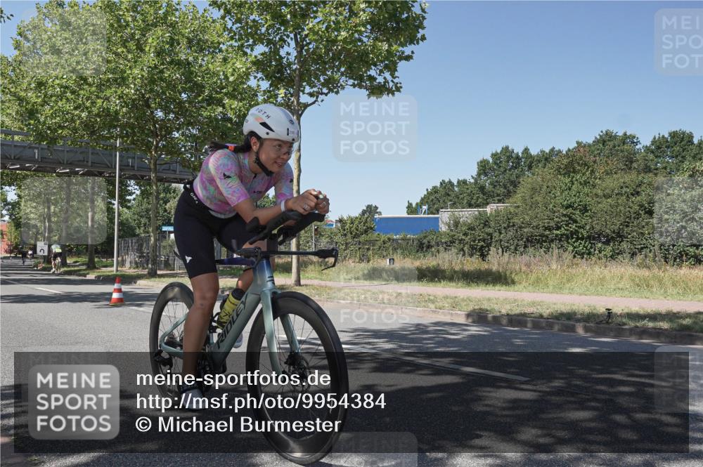 09.08.2026 - GEWOBA Citytriathlon Bremen Michael Burmester http://msf.ph/oto/9954384 09.08.2026 14:31:24 Radfahren 24, 52, 295 meine-sportfotos.de