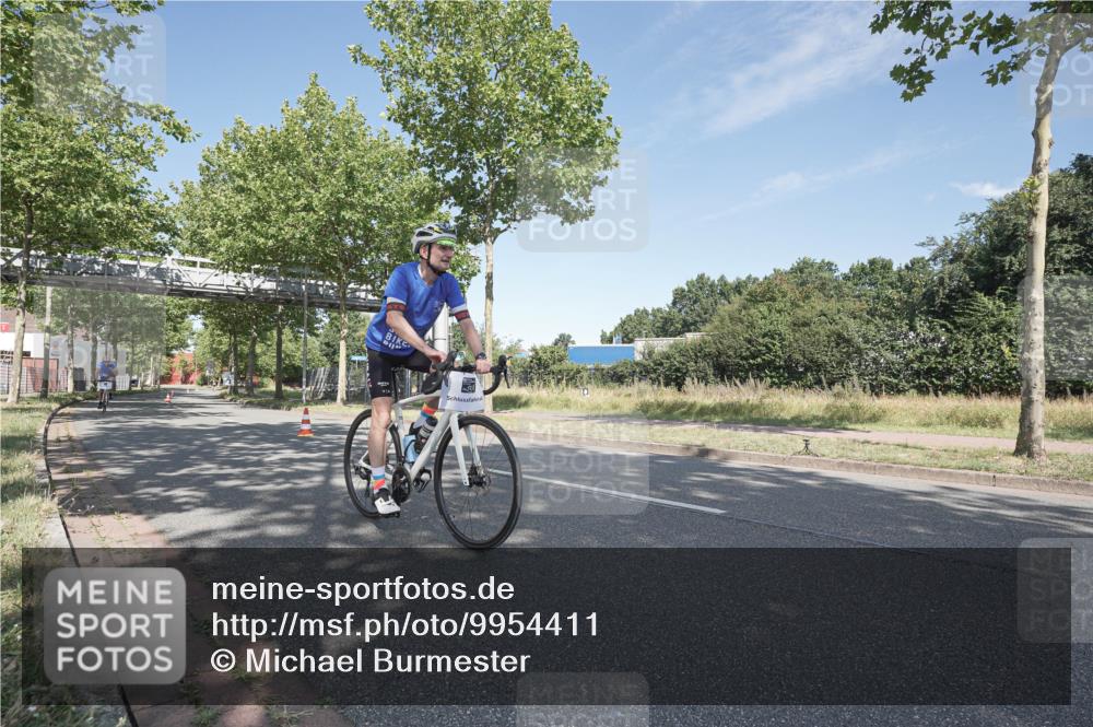 09.08.2026 - GEWOBA Citytriathlon Bremen Michael Burmester http://msf.ph/oto/9954411 09.08.2026 11:07:10 Radfahren 159 meine-sportfotos.de