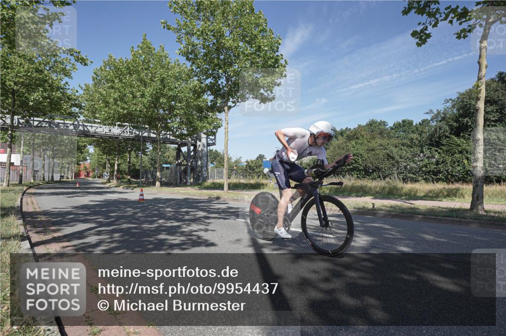 09.08.2026 - GEWOBA Citytriathlon Bremen Michael Burmester http://msf.ph/oto/9954437 09.08.2026 11:53:52 Radfahren 628 meine-sportfotos.de