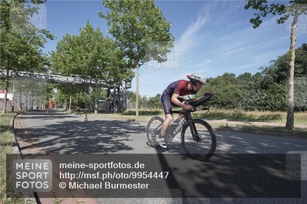 09.08.2026 - GEWOBA Citytriathlon Bremen Michael Burmester http://msf.ph/oto/9954447 09.08.2026 11:55:26 Radfahren  meine-sportfotos.de