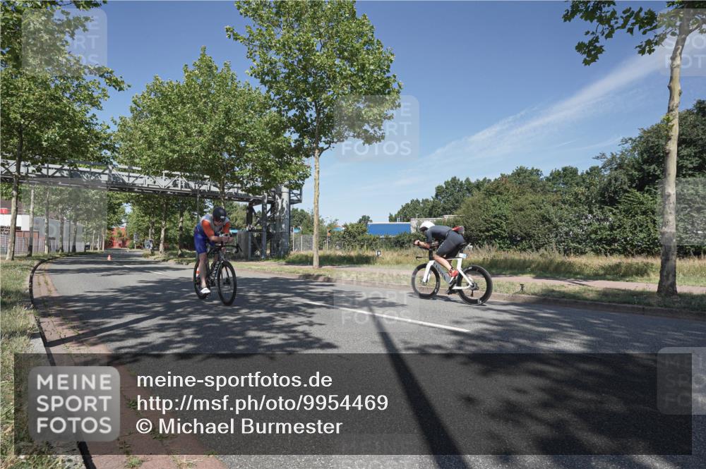 09.08.2026 - GEWOBA Citytriathlon Bremen Michael Burmester http://msf.ph/oto/9954469 09.08.2026 12:02:57 Radfahren 579, 650 meine-sportfotos.de
