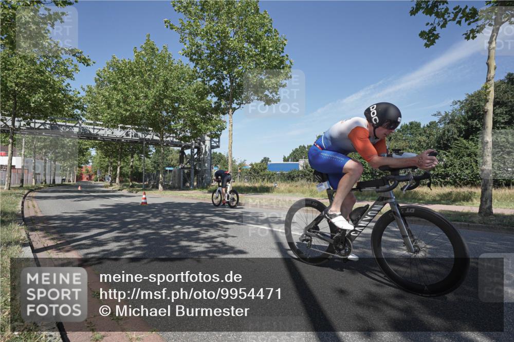 09.08.2026 - GEWOBA Citytriathlon Bremen Michael Burmester http://msf.ph/oto/9954471 09.08.2026 12:02:57 Radfahren 579, 650 meine-sportfotos.de