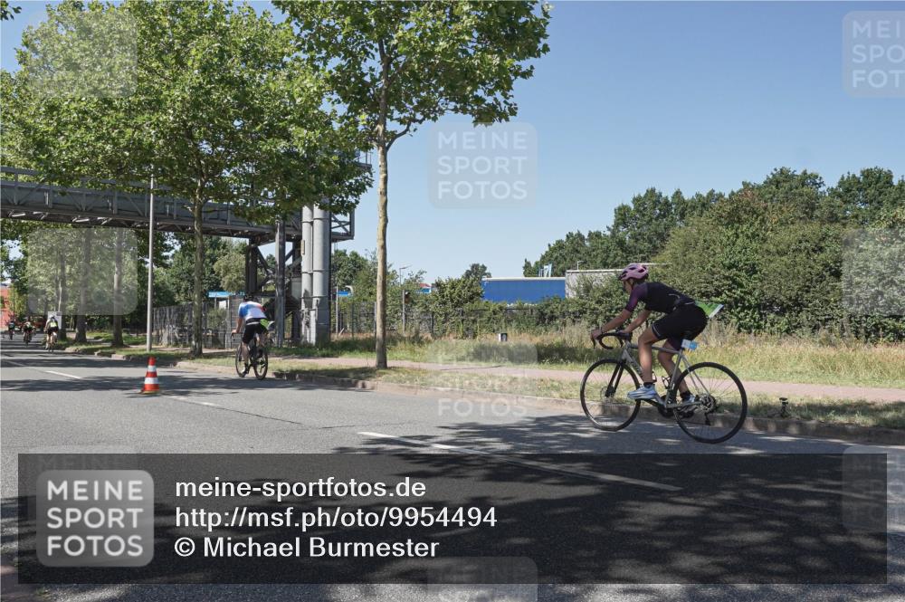 09.08.2026 - GEWOBA Citytriathlon Bremen Michael Burmester http://msf.ph/oto/9954494 09.08.2026 14:33:09 Radfahren 9, 19, 38, 148, 180, 257, 349, 354 meine-sportfotos.de