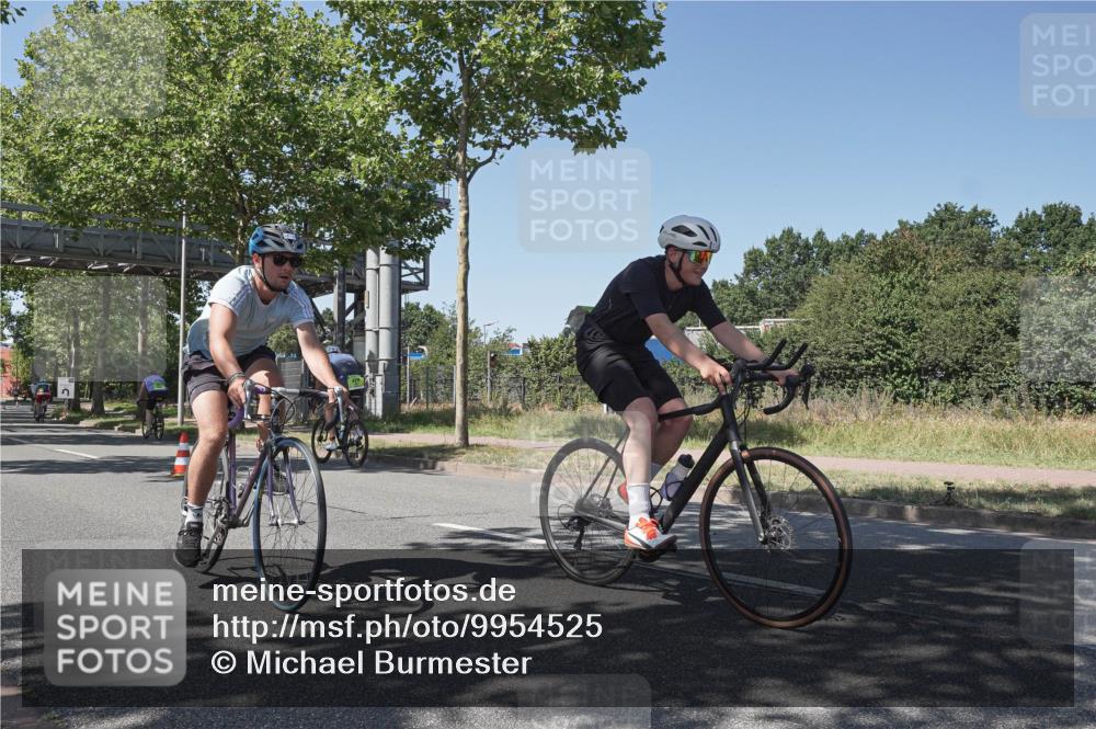 09.08.2026 - GEWOBA Citytriathlon Bremen Michael Burmester http://msf.ph/oto/9954525 09.08.2026 14:33:31 Radfahren 17, 38, 74, 86, 158, 179, 218, 232, 263, 308, 395, 470 meine-sportfotos.de