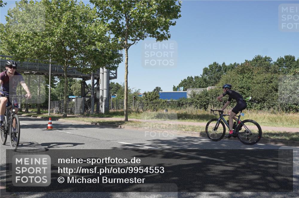 09.08.2026 - GEWOBA Citytriathlon Bremen Michael Burmester http://msf.ph/oto/9954553 09.08.2026 14:33:55 Radfahren 5, 43, 66, 82, 115, 146, 278, 285, 345, 371 meine-sportfotos.de