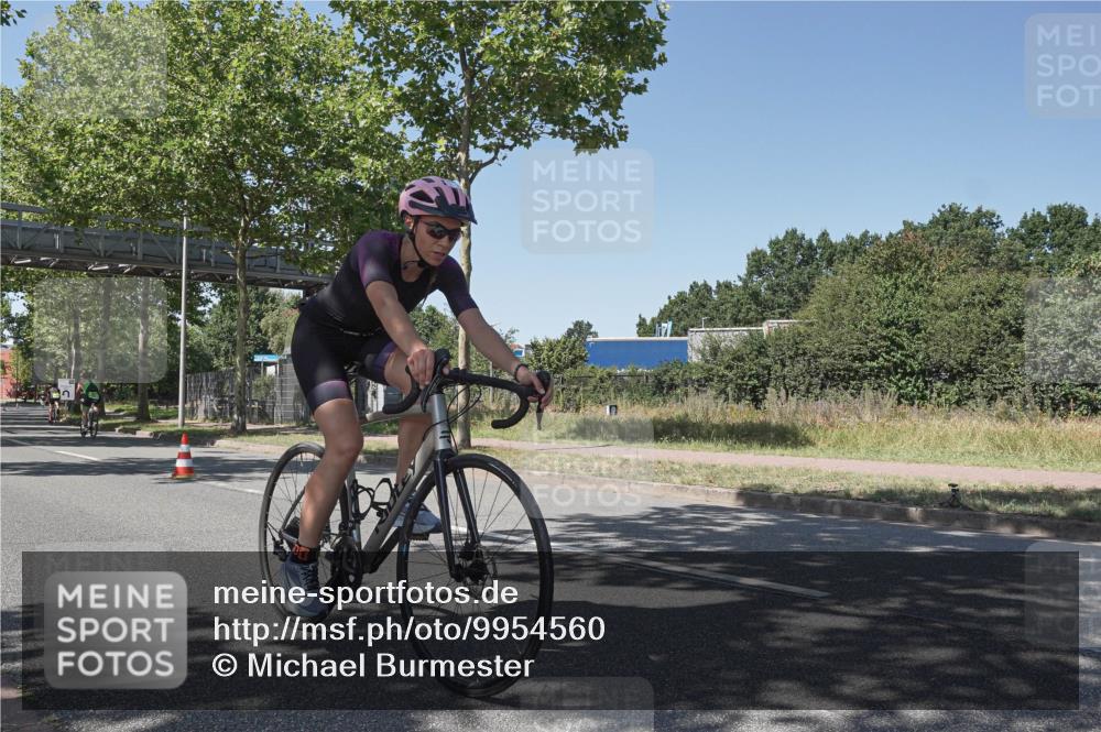 09.08.2026 - GEWOBA Citytriathlon Bremen Michael Burmester http://msf.ph/oto/9954560 09.08.2026 14:33:59 Radfahren 5, 43, 66, 115, 278, 285, 345 meine-sportfotos.de
