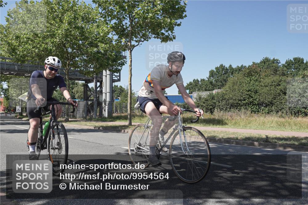 09.08.2026 - GEWOBA Citytriathlon Bremen Michael Burmester http://msf.ph/oto/9954564 09.08.2026 14:34:03 Radfahren 5, 43, 90, 115, 278, 285, 345 meine-sportfotos.de