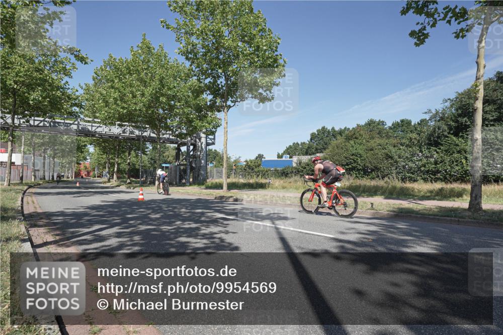 09.08.2026 - GEWOBA Citytriathlon Bremen Michael Burmester http://msf.ph/oto/9954569 09.08.2026 12:06:49 Radfahren 612, 720, 737 meine-sportfotos.de