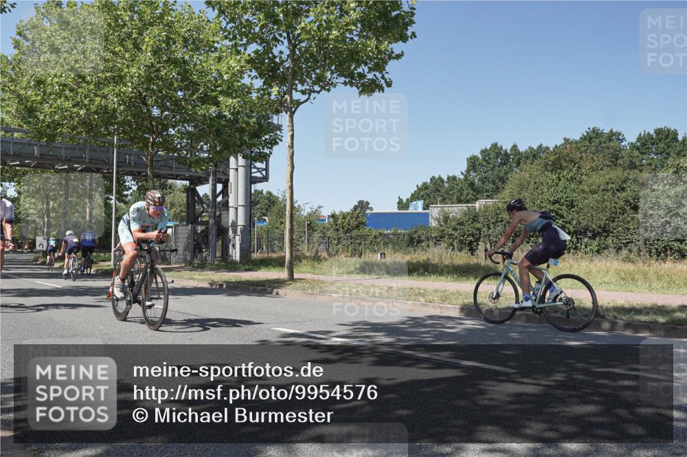 09.08.2026 - GEWOBA Citytriathlon Bremen Michael Burmester http://msf.ph/oto/9954576 09.08.2026 14:34:15 Radfahren 12, 69, 90, 95, 211, 429, 455 meine-sportfotos.de
