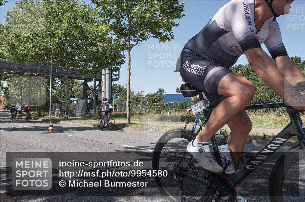 09.08.2026 - GEWOBA Citytriathlon Bremen Michael Burmester http://msf.ph/oto/9954580 09.08.2026 14:34:16 Radfahren 12, 69, 90, 95, 211, 429, 455 meine-sportfotos.de