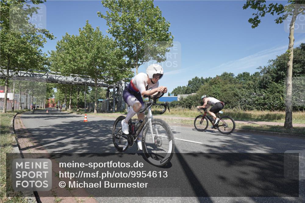 09.08.2026 - GEWOBA Citytriathlon Bremen Michael Burmester http://msf.ph/oto/9954613 09.08.2026 12:07:51 Radfahren 572, 577, 614, 649, 705, 1001 meine-sportfotos.de
