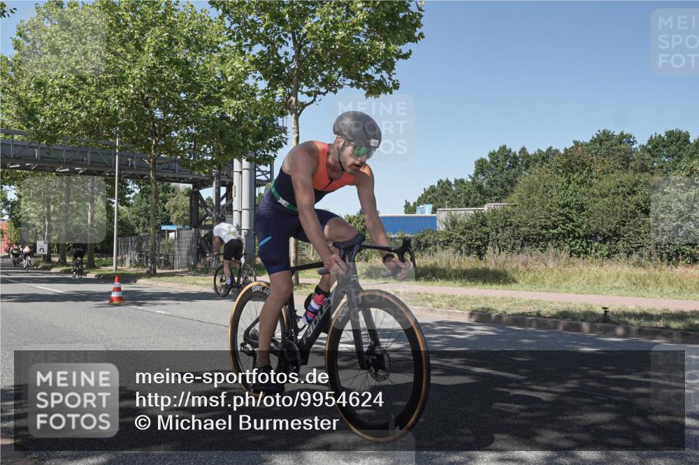 09.08.2026 - GEWOBA Citytriathlon Bremen Michael Burmester http://msf.ph/oto/9954624 09.08.2026 14:34:51 Radfahren 217, 378, 457 meine-sportfotos.de