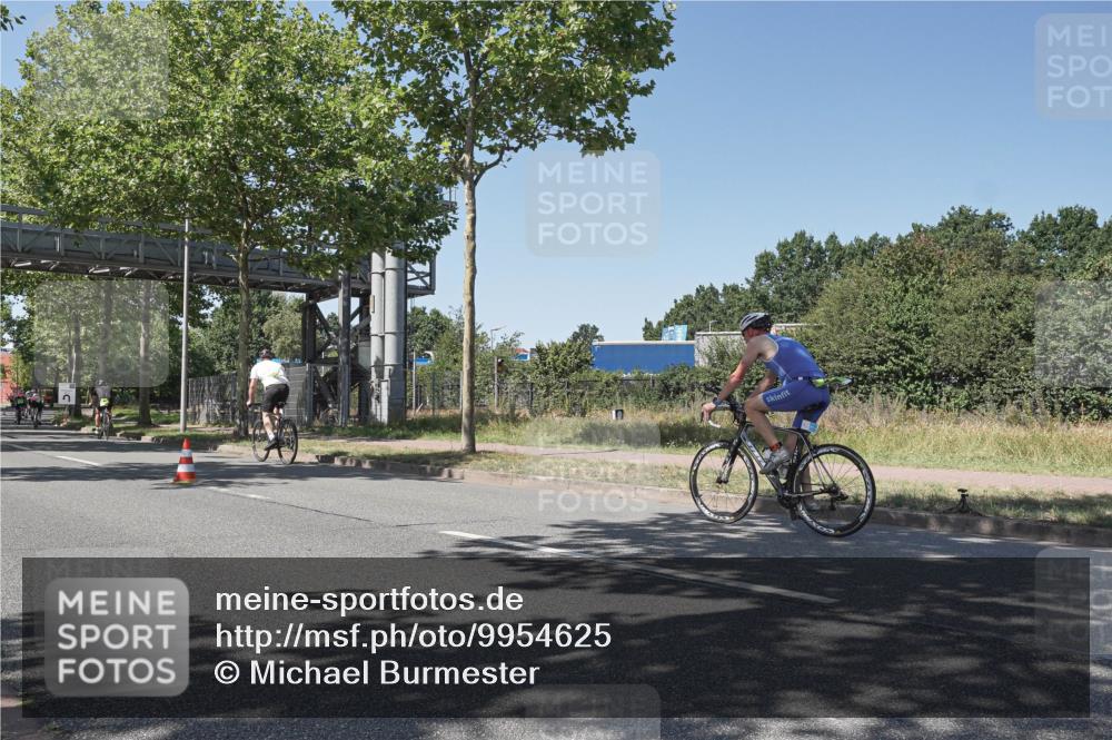 09.08.2026 - GEWOBA Citytriathlon Bremen Michael Burmester http://msf.ph/oto/9954625 09.08.2026 14:34:51 Radfahren 217, 378, 457 meine-sportfotos.de