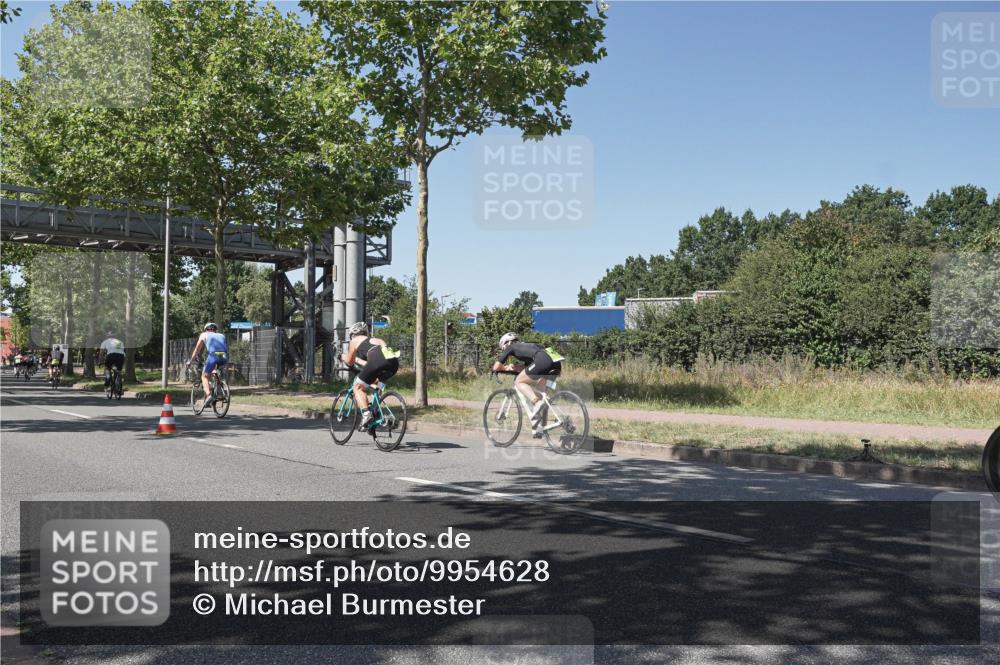 09.08.2026 - GEWOBA Citytriathlon Bremen Michael Burmester http://msf.ph/oto/9954628 09.08.2026 14:34:52 Radfahren 217, 378, 457 meine-sportfotos.de