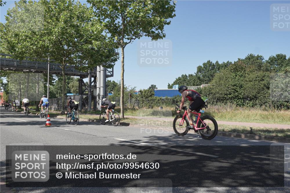 09.08.2026 - GEWOBA Citytriathlon Bremen Michael Burmester http://msf.ph/oto/9954630 09.08.2026 14:34:53 Radfahren 217, 220, 351, 378, 457 meine-sportfotos.de