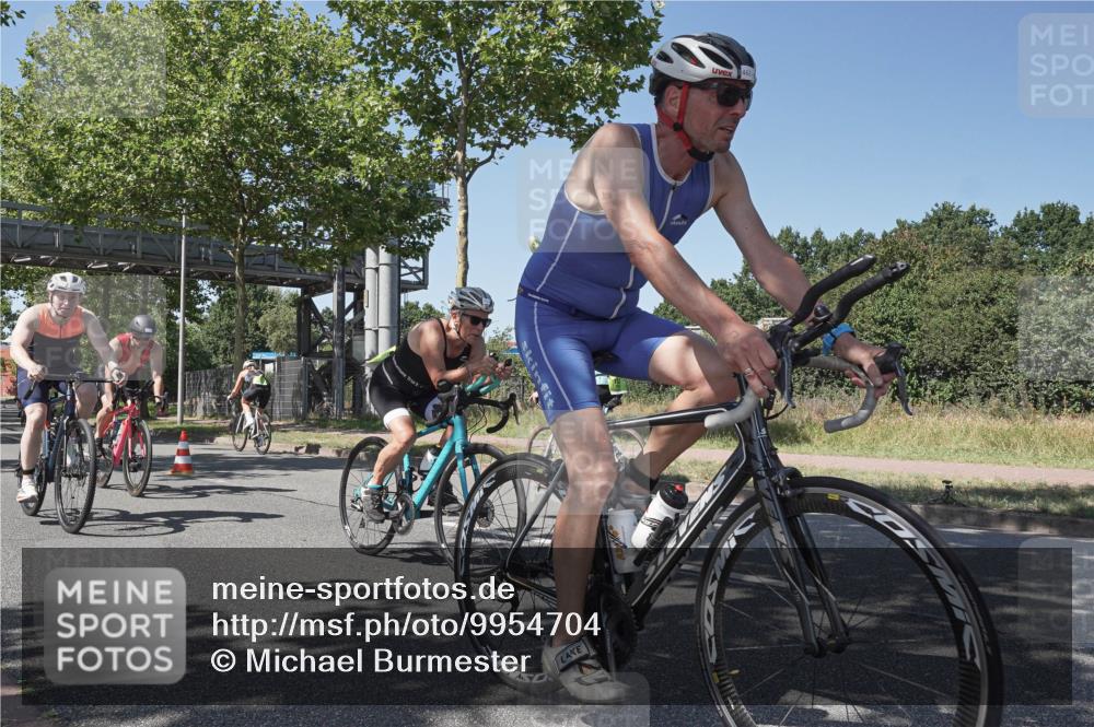 09.08.2026 - GEWOBA Citytriathlon Bremen Michael Burmester http://msf.ph/oto/9954704 09.08.2026 14:35:39 Radfahren 14, 47, 147, 205, 271, 286, 325, 334, 363, 364, 370, 403, 453, 462, 466, 527 meine-sportfotos.de