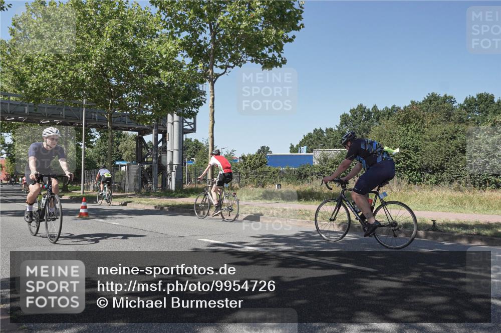 09.08.2026 - GEWOBA Citytriathlon Bremen Michael Burmester http://msf.ph/oto/9954726 09.08.2026 14:35:51 Radfahren 39, 47, 147, 205, 271, 334, 343, 363, 373, 453, 462, 527 meine-sportfotos.de