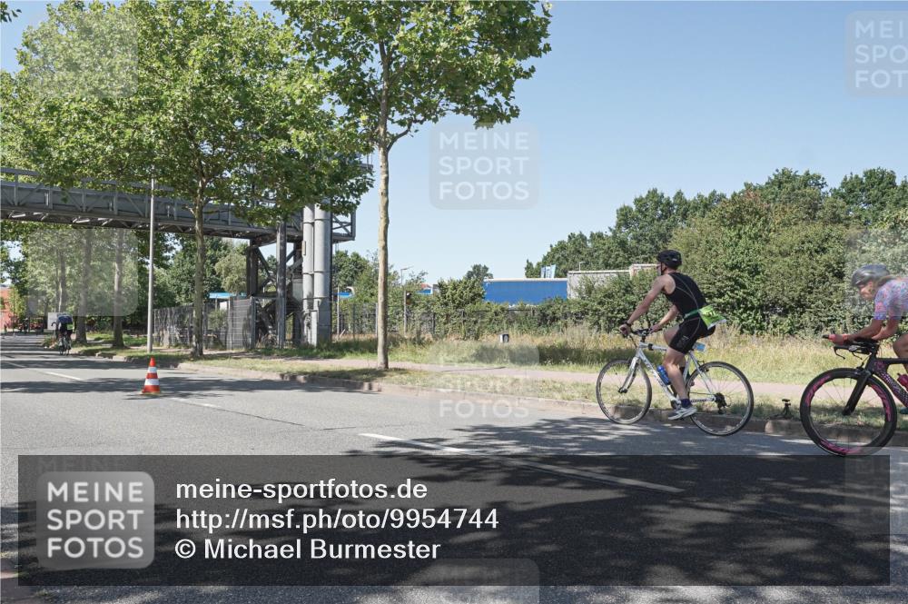 09.08.2026 - GEWOBA Citytriathlon Bremen Michael Burmester http://msf.ph/oto/9954744 09.08.2026 14:36:05 Radfahren 6, 53, 152, 163, 235, 240, 269, 274, 329, 343, 373 meine-sportfotos.de