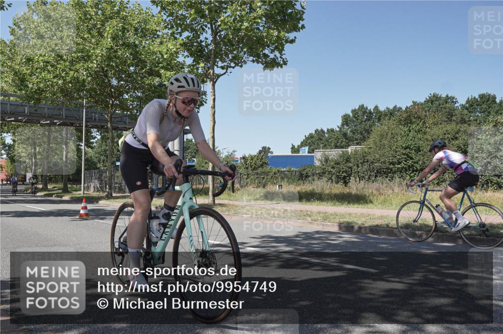 09.08.2026 - GEWOBA Citytriathlon Bremen Michael Burmester http://msf.ph/oto/9954749 09.08.2026 14:36:09 Radfahren 6, 53, 152, 163, 235, 240, 269, 274, 309, 329, 343 meine-sportfotos.de