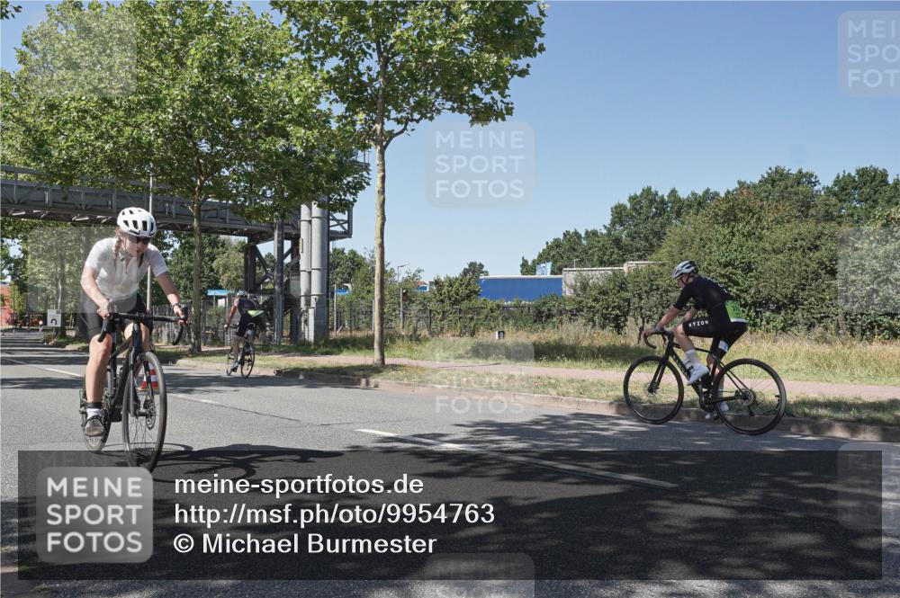 09.08.2026 - GEWOBA Citytriathlon Bremen Michael Burmester http://msf.ph/oto/9954763 09.08.2026 14:36:22 Radfahren 53, 133, 207, 240, 274, 291, 307, 309, 321, 356 meine-sportfotos.de