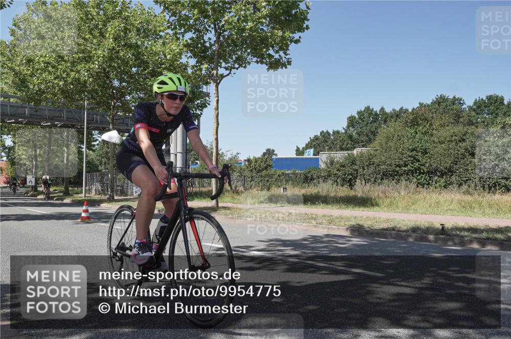 09.08.2026 - GEWOBA Citytriathlon Bremen Michael Burmester http://msf.ph/oto/9954775 09.08.2026 14:36:30 Radfahren 133, 207, 256, 291, 307, 321, 336, 356 meine-sportfotos.de