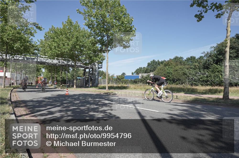 09.08.2026 - GEWOBA Citytriathlon Bremen Michael Burmester http://msf.ph/oto/9954796 09.08.2026 12:11:00 Radfahren 587, 641, 652, 669, 690, 714, 743, 766, 810, 831 meine-sportfotos.de