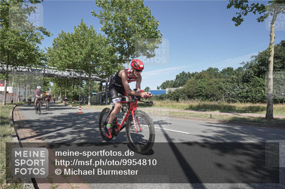 09.08.2026 - GEWOBA Citytriathlon Bremen Michael Burmester http://msf.ph/oto/9954810 09.08.2026 12:11:06 Radfahren 587, 641, 652, 669, 690, 714, 743, 789, 801, 810, 831 meine-sportfotos.de