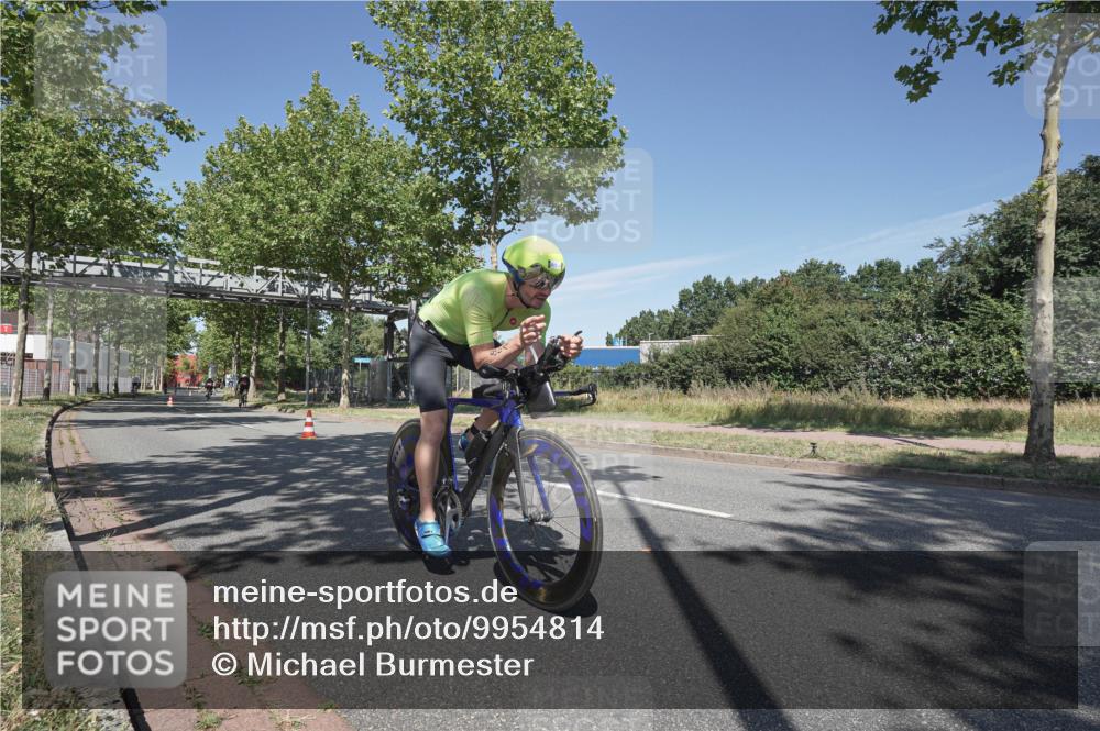 09.08.2026 - GEWOBA Citytriathlon Bremen Michael Burmester http://msf.ph/oto/9954814 09.08.2026 12:11:08 Radfahren 587, 641, 652, 669, 690, 714, 743, 767, 789, 801, 810, 831, 854 meine-sportfotos.de