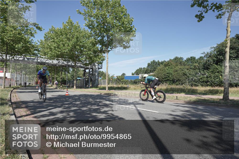 09.08.2026 - GEWOBA Citytriathlon Bremen Michael Burmester http://msf.ph/oto/9954865 09.08.2026 12:11:47 Radfahren 549, 631, 642, 660, 676, 691, 712, 732, 862 meine-sportfotos.de