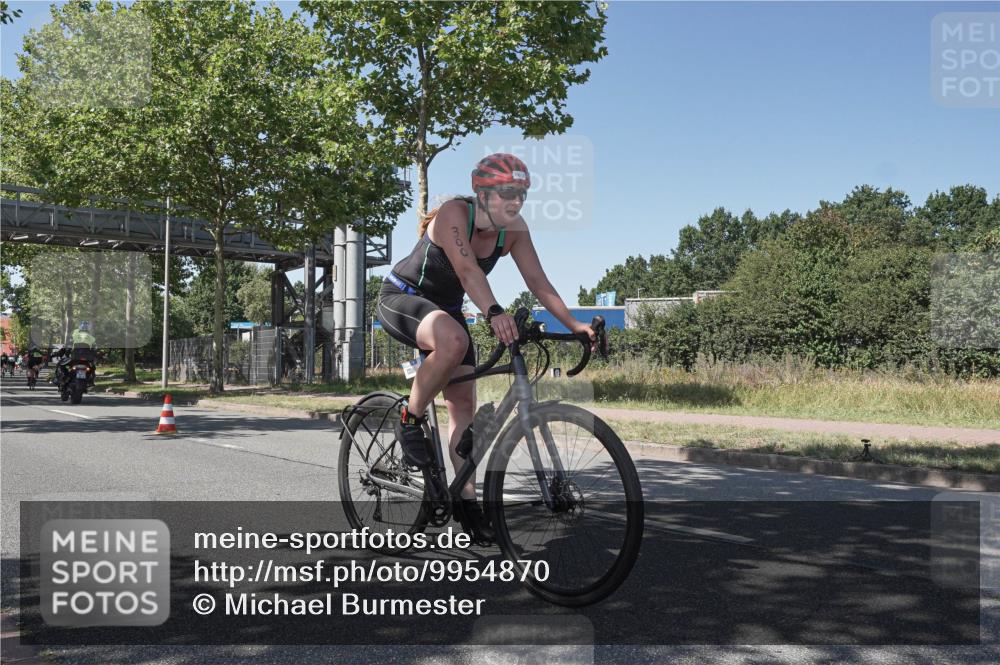 09.08.2026 - GEWOBA Citytriathlon Bremen Michael Burmester http://msf.ph/oto/9954870 09.08.2026 14:37:25 Radfahren 10, 58, 87, 172, 300, 305, 316, 369, 385 meine-sportfotos.de