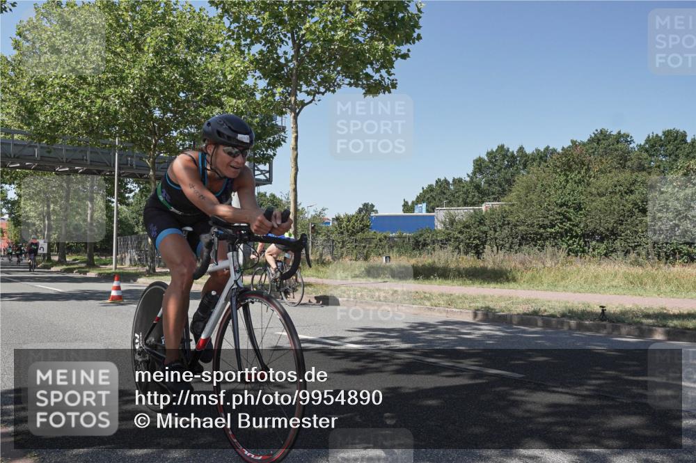09.08.2026 - GEWOBA Citytriathlon Bremen Michael Burmester http://msf.ph/oto/9954890 09.08.2026 14:37:38 Radfahren 42, 203, 242, 288, 290, 305, 390, 458, 487 meine-sportfotos.de
