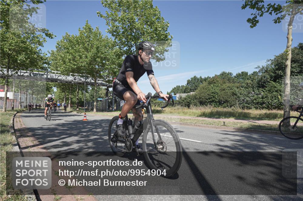 09.08.2026 - GEWOBA Citytriathlon Bremen Michael Burmester http://msf.ph/oto/9954904 09.08.2026 12:12:22 Radfahren 544, 589, 610, 618, 632, 661, 677, 697, 791, 825, 835 meine-sportfotos.de
