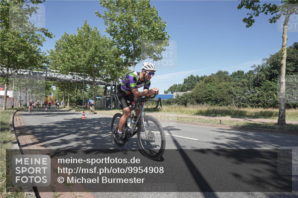 09.08.2026 - GEWOBA Citytriathlon Bremen Michael Burmester http://msf.ph/oto/9954908 09.08.2026 12:12:23 Radfahren 544, 589, 610, 618, 632, 661, 677, 697, 791, 825, 835, 1131 meine-sportfotos.de