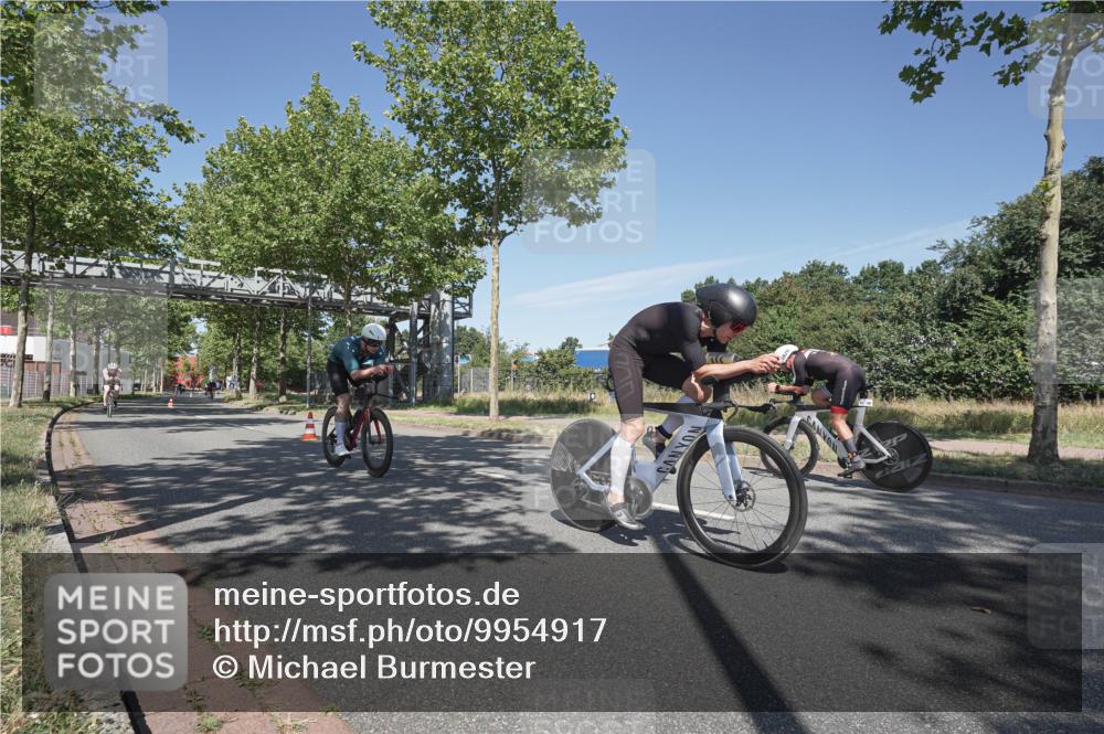 09.08.2026 - GEWOBA Citytriathlon Bremen Michael Burmester http://msf.ph/oto/9954917 09.08.2026 12:12:28 Radfahren 544, 589, 610, 632, 661, 697, 791, 825, 835, 1127, 1131 meine-sportfotos.de