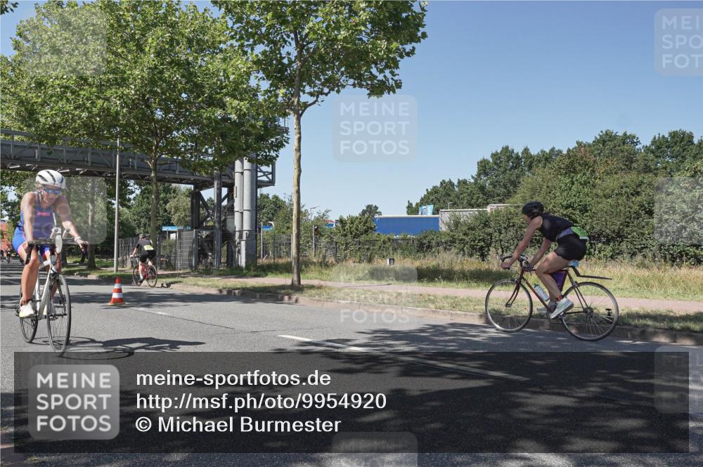 09.08.2026 - GEWOBA Citytriathlon Bremen Michael Burmester http://msf.ph/oto/9954920 09.08.2026 14:37:54 Radfahren 42, 193, 202, 242, 280, 292, 335, 341, 390, 398, 400, 410, 434, 450, 485 meine-sportfotos.de