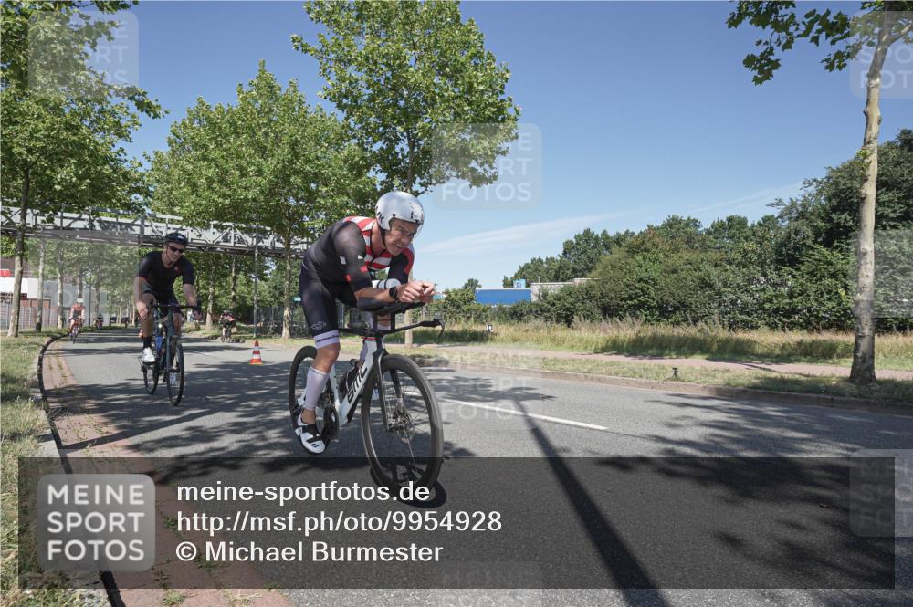09.08.2026 - GEWOBA Citytriathlon Bremen Michael Burmester http://msf.ph/oto/9954928 09.08.2026 12:12:37 Radfahren 544, 589, 605, 661, 683, 723, 764, 791, 825, 835, 1127, 1131 meine-sportfotos.de
